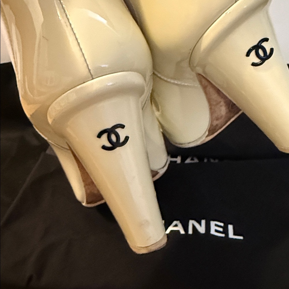 Chanel boots - Picture 7 of 14